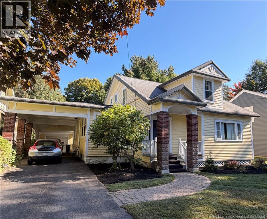 320 University Avenue, Fredericton