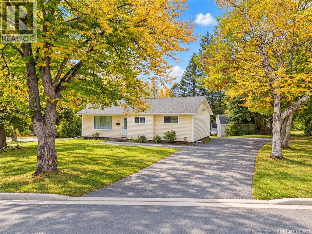 7 Manchester Court, Fredericton