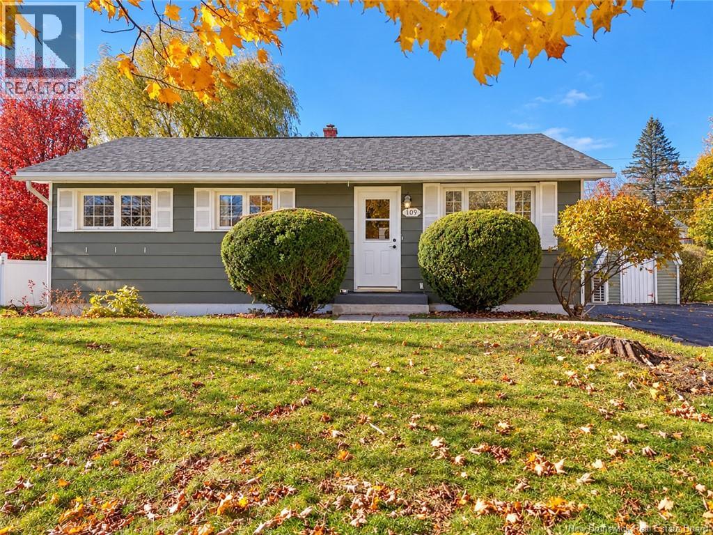 109 Oak Avenue, Fredericton